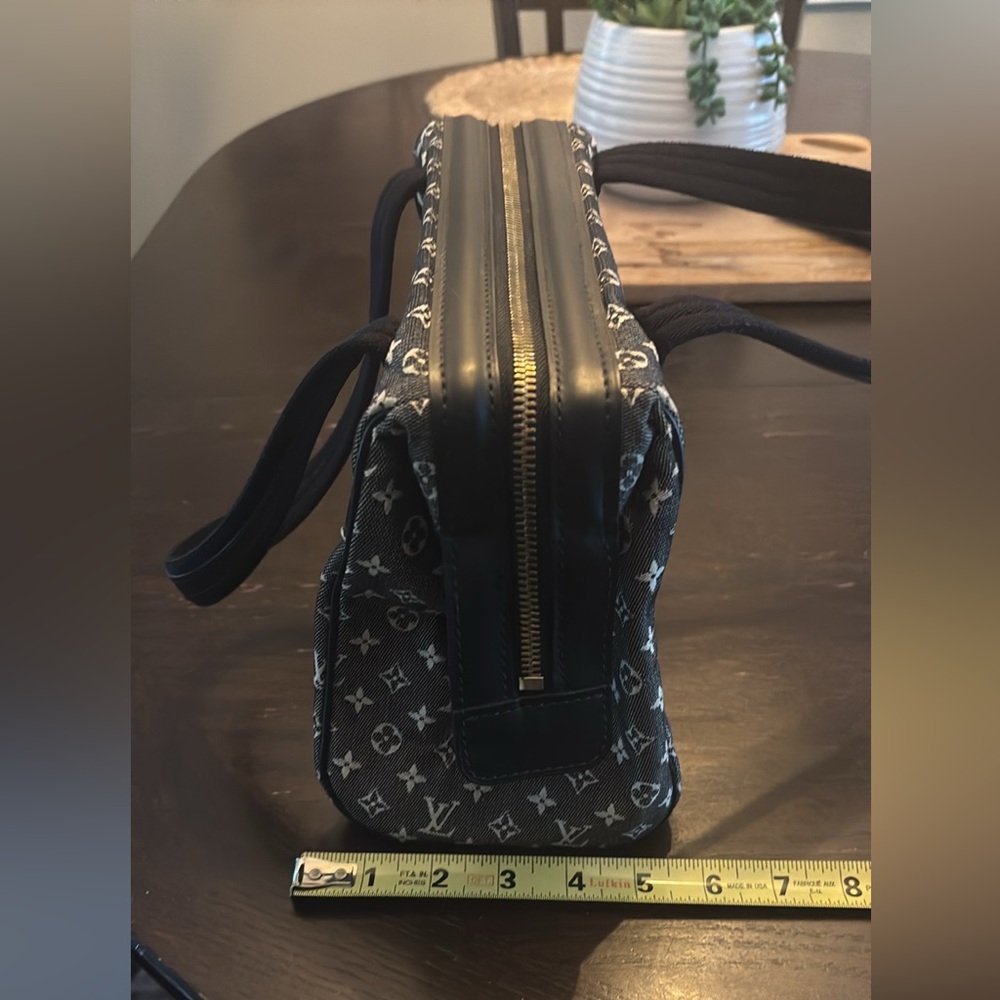 Louis Vuitton Josephine mini monogram bag, authentic - Picture 5 of 11
